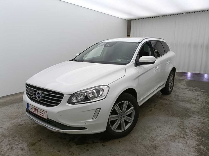 VOLVO XC60 &#3908 2018 yv1dzarcdh2227808