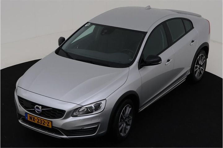 VOLVO S60 CROSS COUNTRY 2017 yv1fharcdh2004201