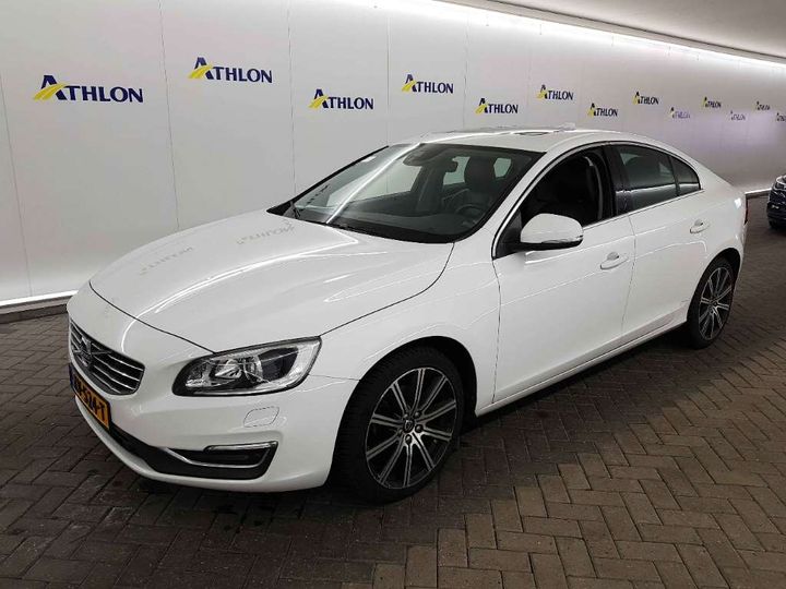 VOLVO S60 2017 yv1fs29l0h2429811