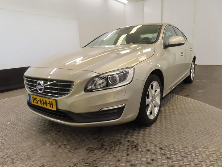 VOLVO S60 2017 yv1fs37l1j2453052