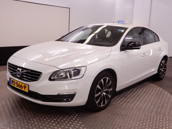 VOLVO S60 2017 yv1fs74c1j2455684