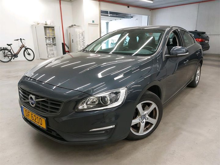 VOLVO S60 2018 yv1fs74c1j2464864