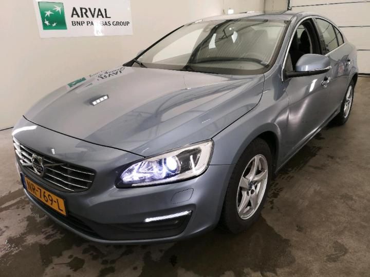 VOLVO S60 2017 yv1fs7880h2437894