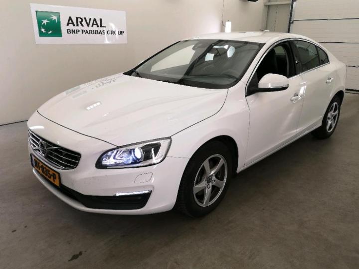 VOLVO S60 2017 yv1fs7880h2440954