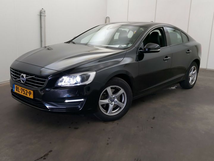 VOLVO S60 2018 yv1fs7880j2460996