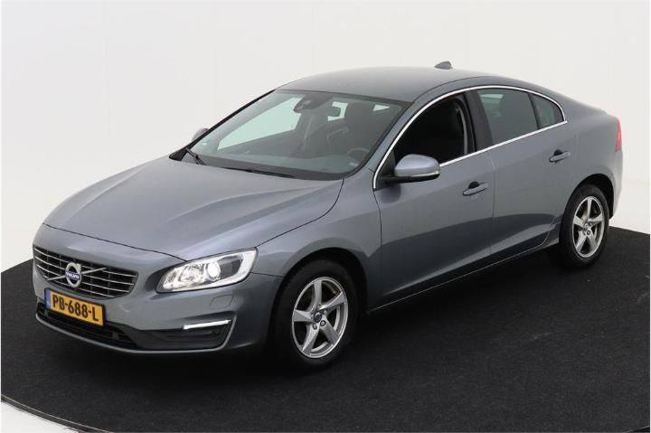 VOLVO S60 2017 yv1fs7980j2450756