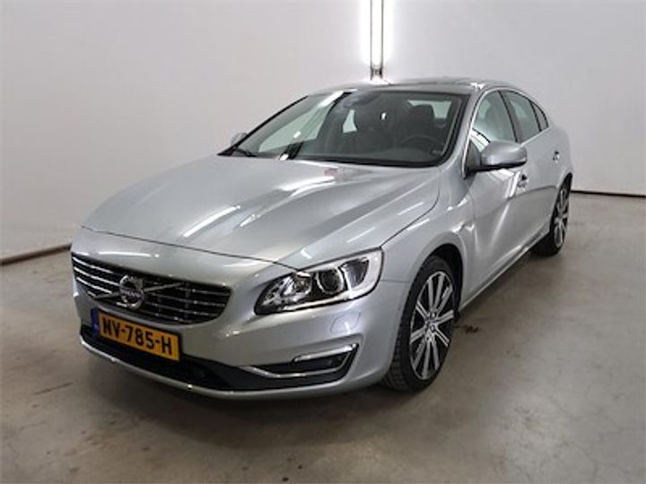 VOLVO S60 2017 yv1fs7981h2440886