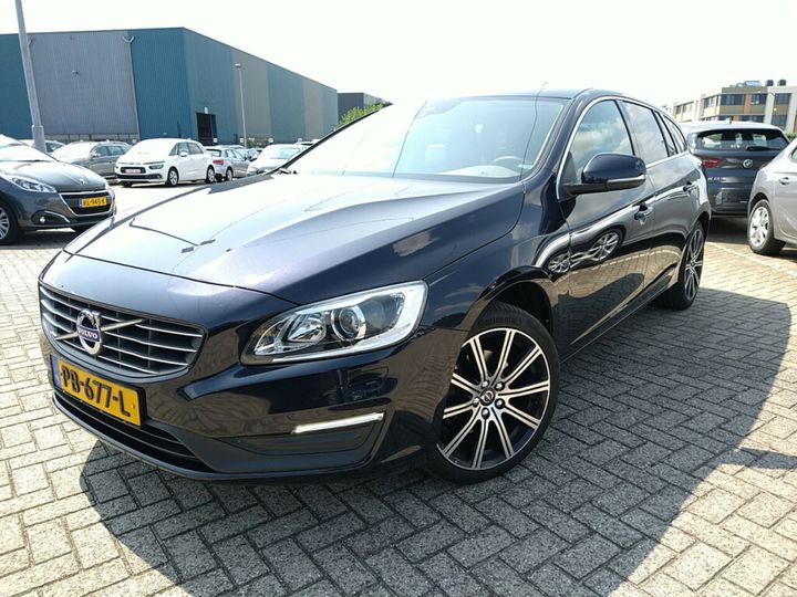 VOLVO V60 2017 yv1fw28l0h1356405