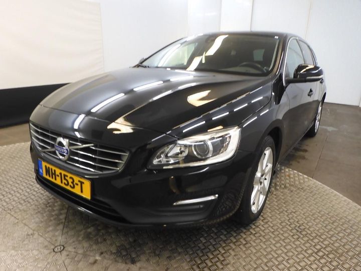 VOLVO V60 2017 yv1fw28l0h1361191