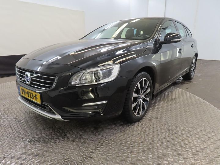 VOLVO V60 2017 yv1fw28l0j2382319