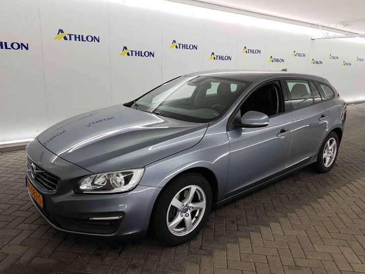 VOLVO V60 2017 yv1fw28l0j2383870