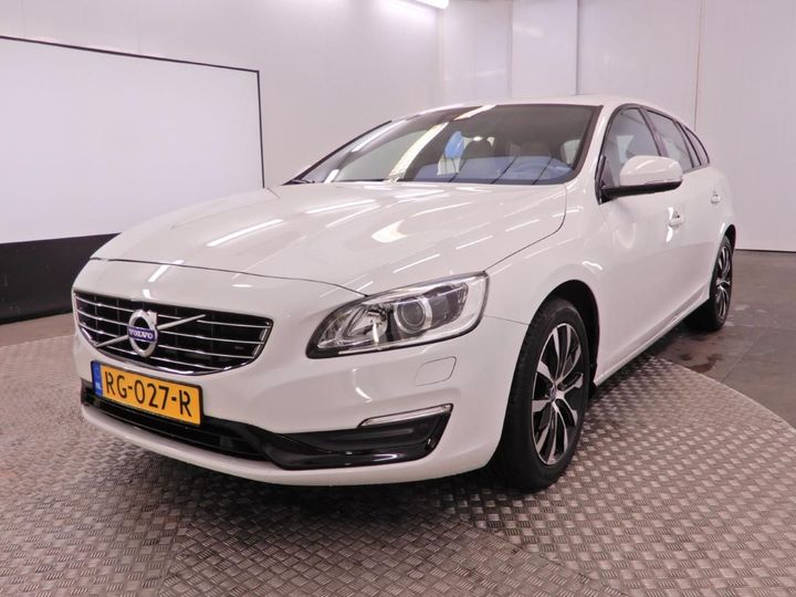 VOLVO V60 2017 yv1fw28l0j2388176