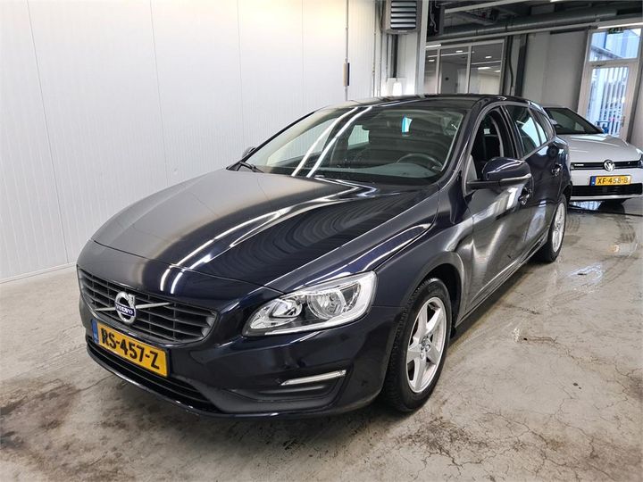 VOLVO V60 2018 yv1fw28l0j2395830