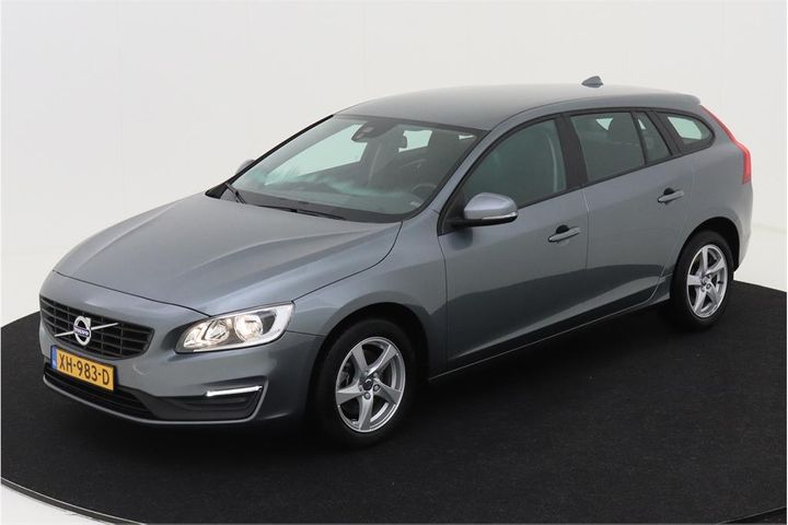 VOLVO V60 2019 yv1fw28l0j2403839