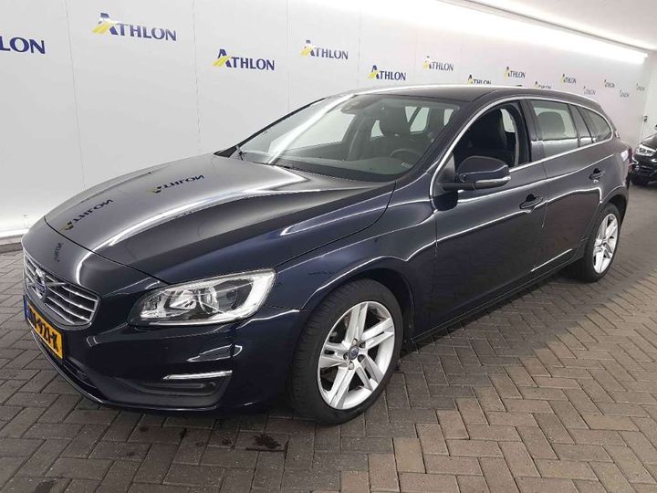 VOLVO V60 2017 yv1fw29l0h1359554