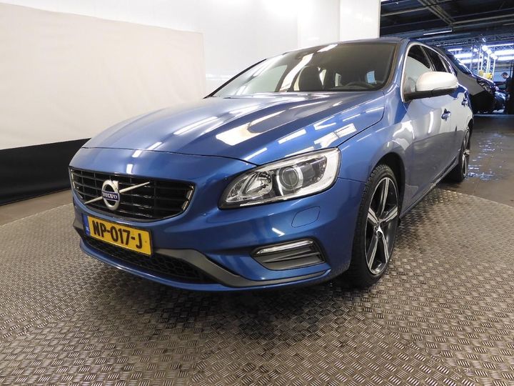 VOLVO V60 2017 yv1fw29l0h1368005