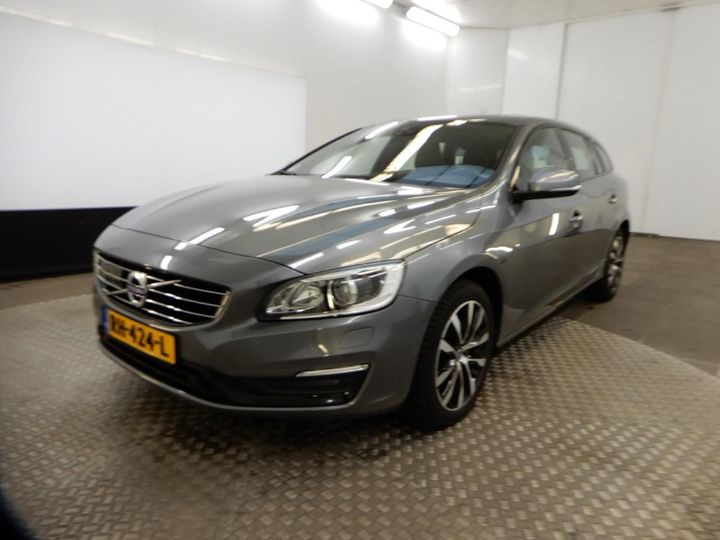 VOLVO V60 2017 yv1fw29l0j2388368