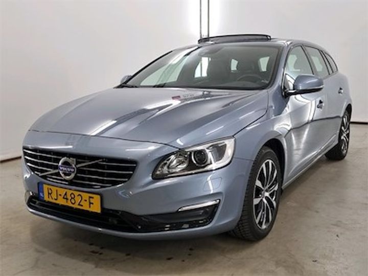 VOLVO V60 2017 yv1fw29l0j2390008