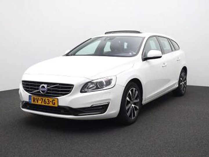 VOLVO V60 2018 yv1fw29l0j2393616