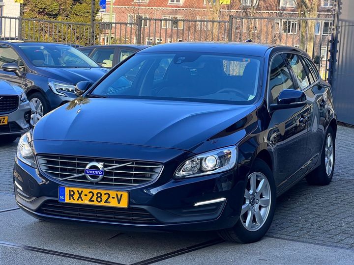 VOLVO V60 2018 yv1fw29l0j2398431