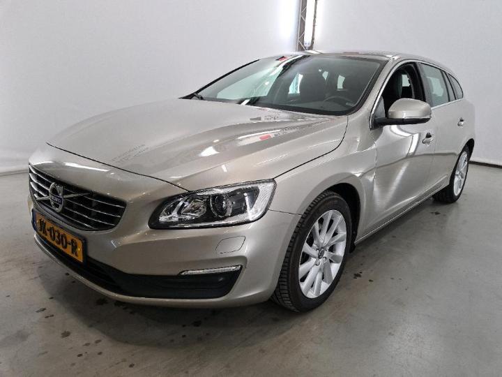 VOLVO V60 2016 yv1fw37l1g1322825