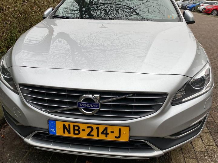 VOLVO V60 2017 yv1fw37l1h1346590