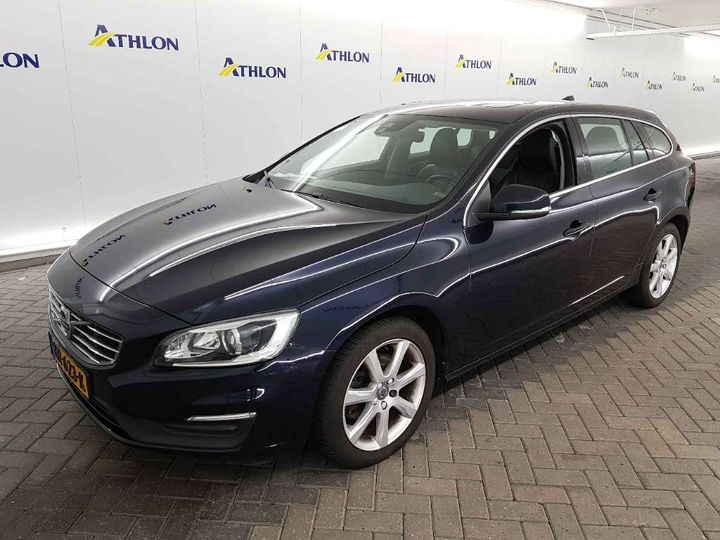 VOLVO V60 2016 yv1fw37l1h1349316