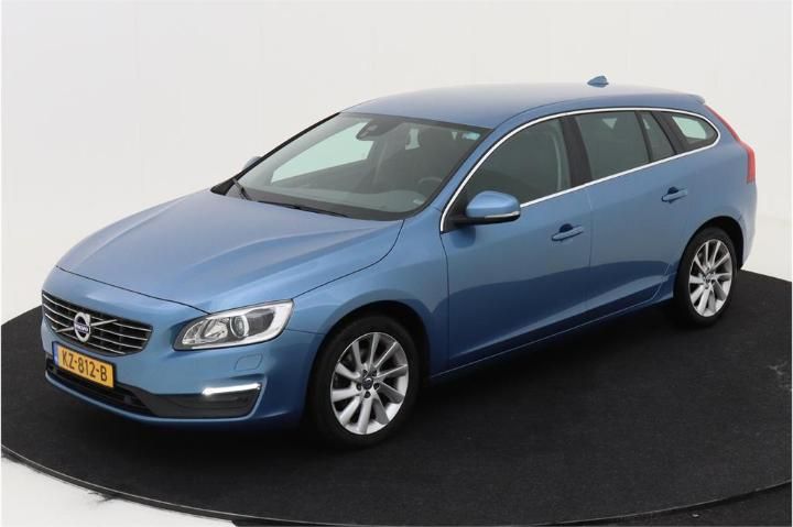 VOLVO V60 2017 yv1fw37l1h1356823