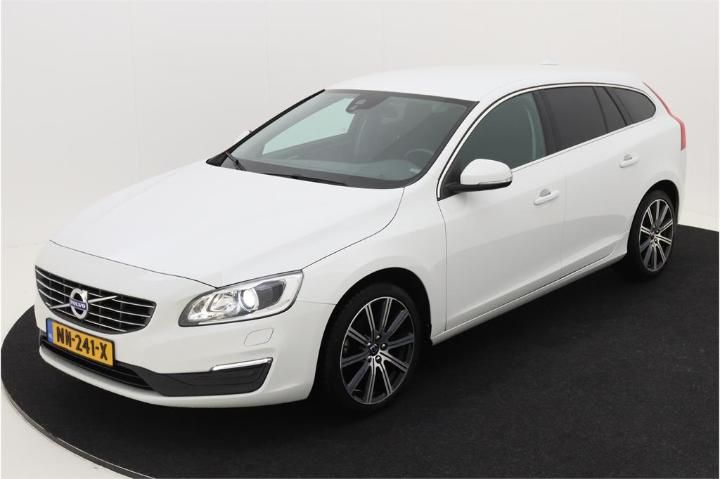 VOLVO V60 2017 yv1fw37l1h1358400