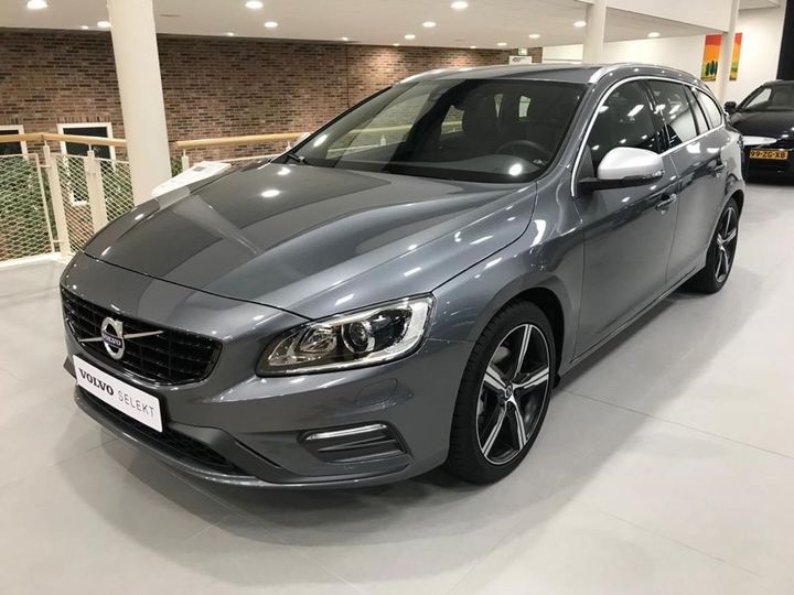 VOLVO V60 2017 yv1fw37l1h1366544