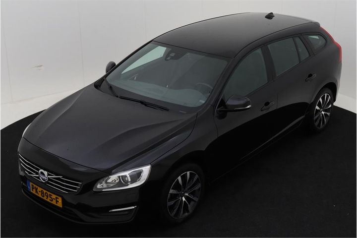 VOLVO V60 2017 yv1fw37l1j2377823