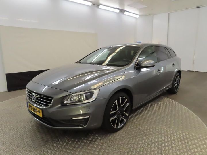 VOLVO V60 2017 yv1fw37l1j2378267