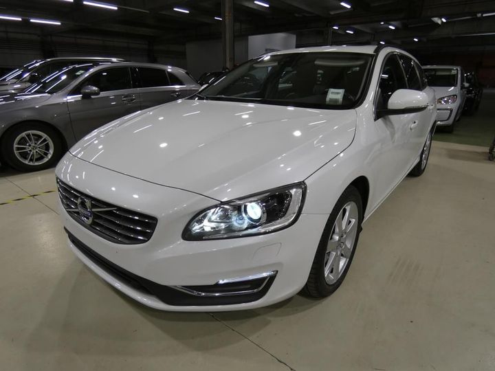 VOLVO V60 2017 yv1fw37l1j2390831