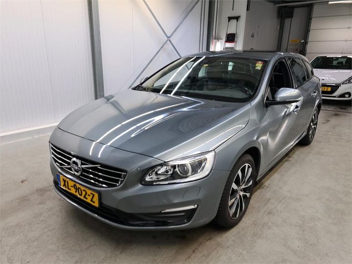 VOLVO V60 2019 yv1fw37l1j2400869