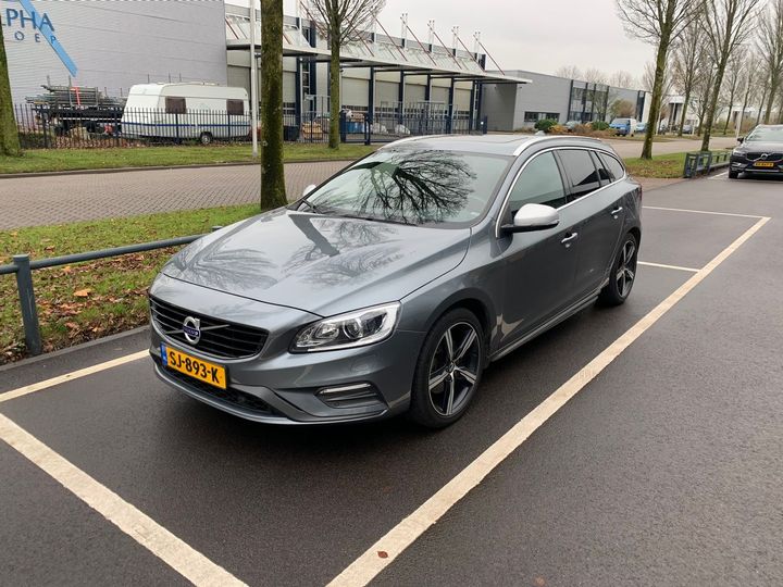 VOLVO V60 2018 yv1fw41l0j2404660