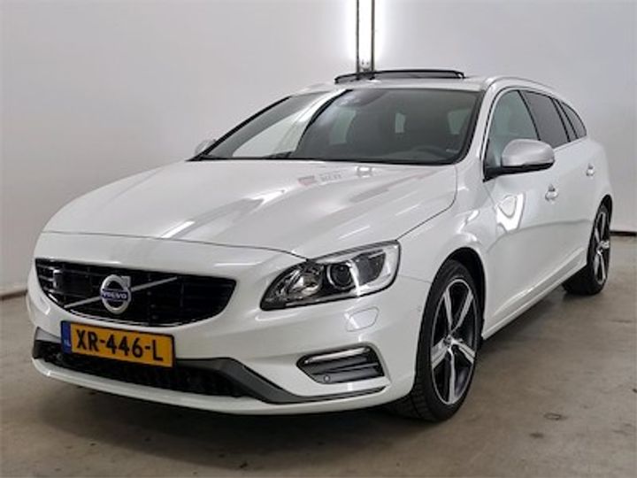 VOLVO V60 T4 190PK GEARTRONIC 2019 yv1fw41l0j2408916