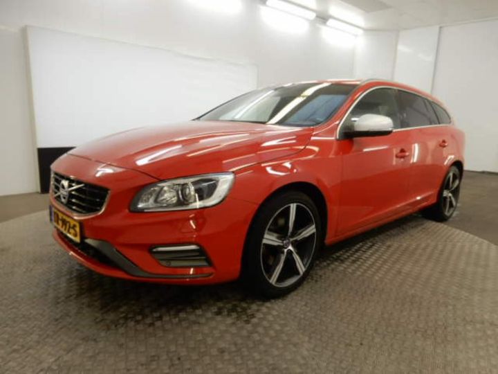 VOLVO V60 2018 yv1fw41l0j2409697