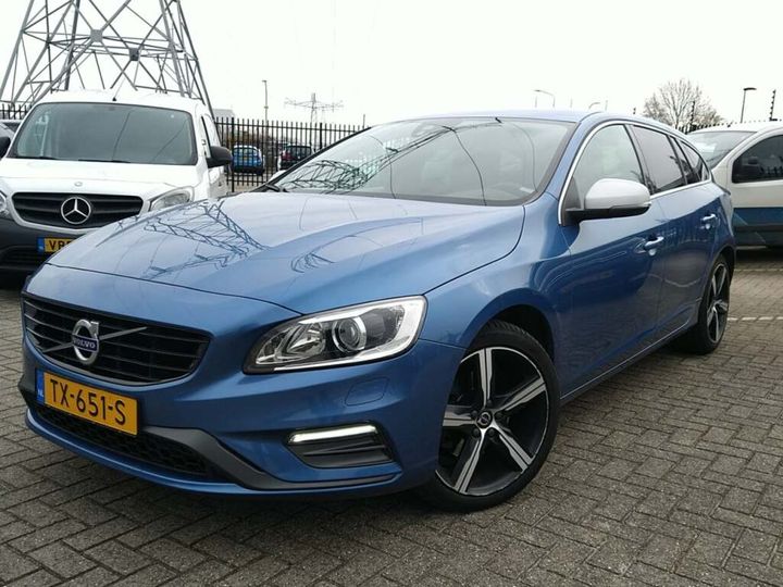 VOLVO V60 2018 yv1fw41l0j2410470