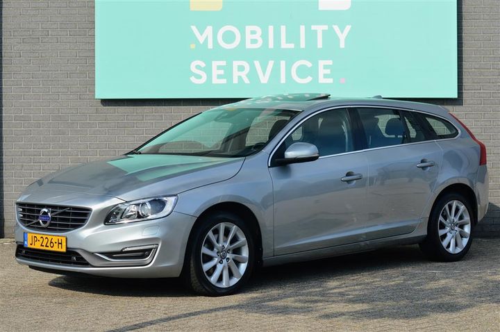 VOLVO V60 2016 yv1fw41l1g1324230