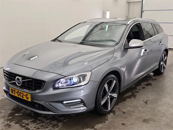 VOLVO V60 2018 yv1fw41l1j2395029