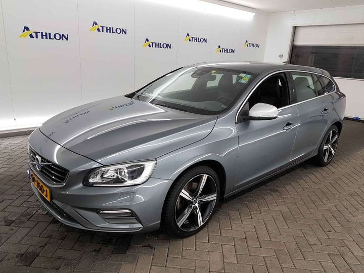 VOLVO V60 2018 yv1fw41l1j2408261