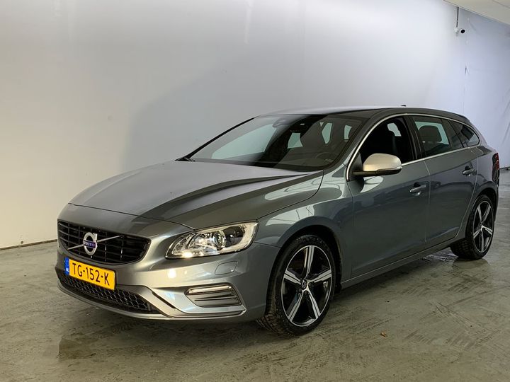 VOLVO V60 2018 yv1fw41l1j2410392