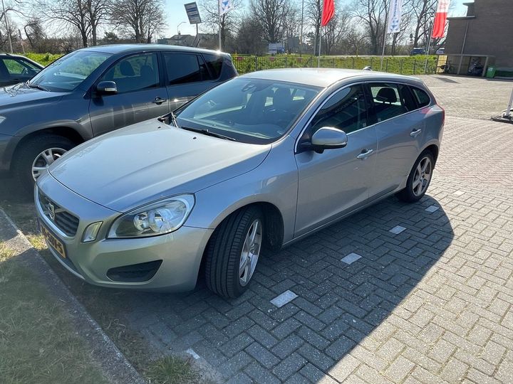 VOLVO V60 2012 yv1fw4451b1006279