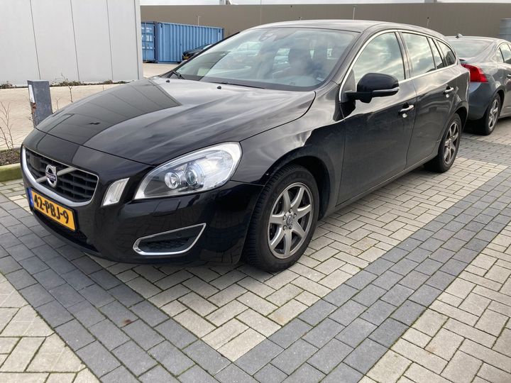 VOLVO V60 2011 yv1fw445bb1014156