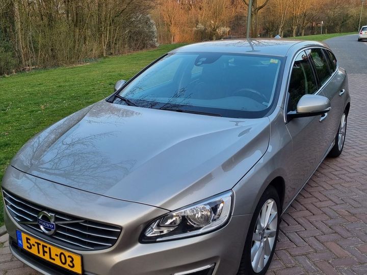 VOLVO V60 2014 yv1fw45c1e1187804