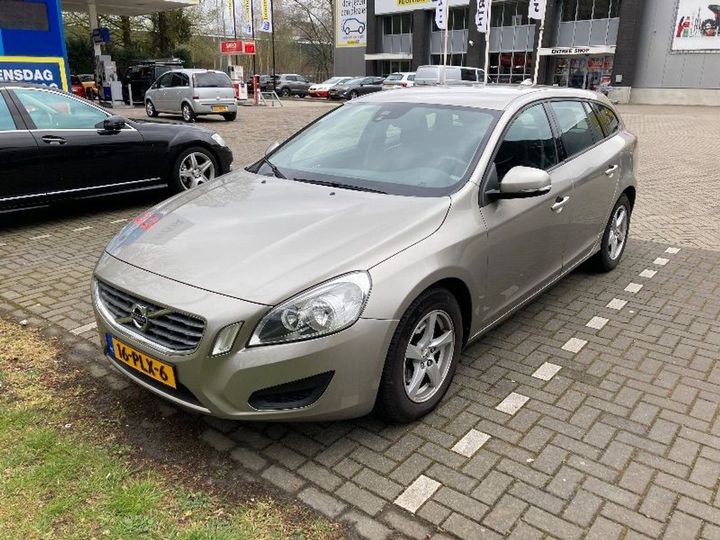 VOLVO V60 2011 yv1fw485bb1017990