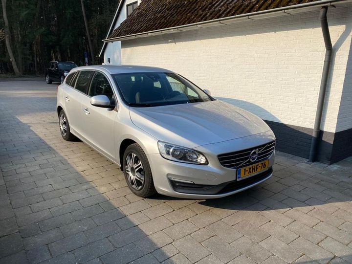 VOLVO V60 2014 yv1fw7381f1221476