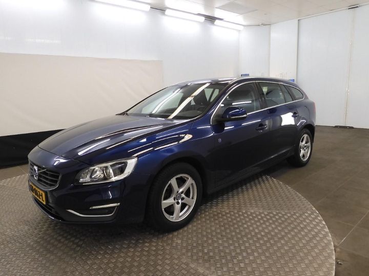 VOLVO V60 2015 yv1fw7481g1288312