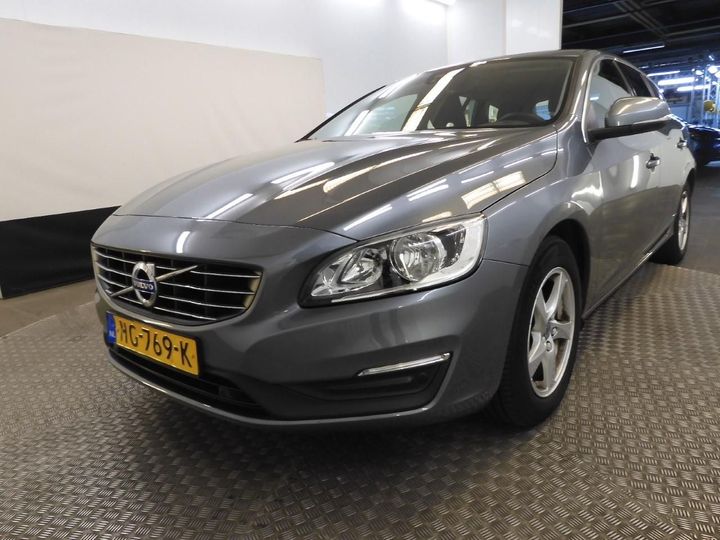 VOLVO V60 2015 yv1fw7481g1304090