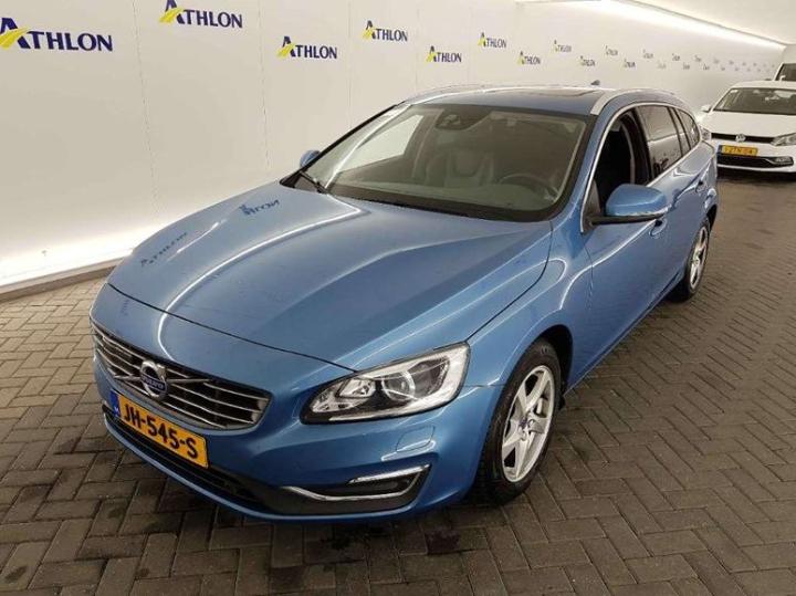 VOLVO V60 2016 yv1fw7481g1322608